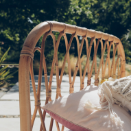 Lit banquette en rotin naturel pour enfant