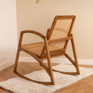 Rocking-chair en bois de mindy et cannage - RINCA