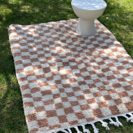 Tapis en laine Beni ouarain damier couleur terracotta 100x150cm