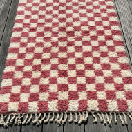 Tapis en laine Beni ouarain damier couleur rose 100x150cm