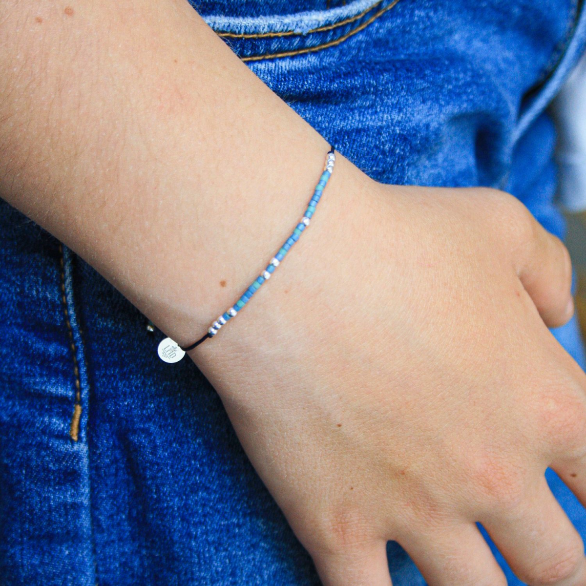 Bracelet Perles Bleues Avec Pendentif Nom/initiale - Cadeau Inspiration Pour Femme, Fille, Amie - Message Gravé : "Fais De Ta Vie Un Rêve..."