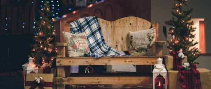 Noël bohème : décorer avec rotin et matières naturelles