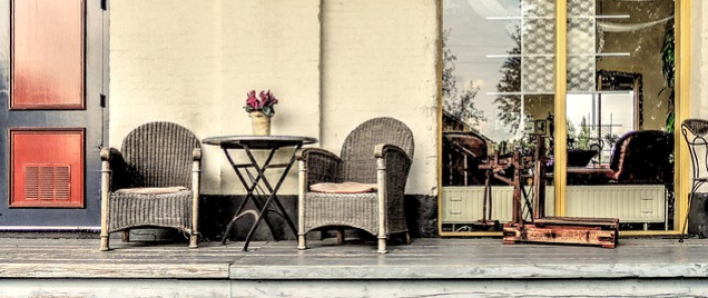 Rotin intérieur vs extérieur : avantages et limites